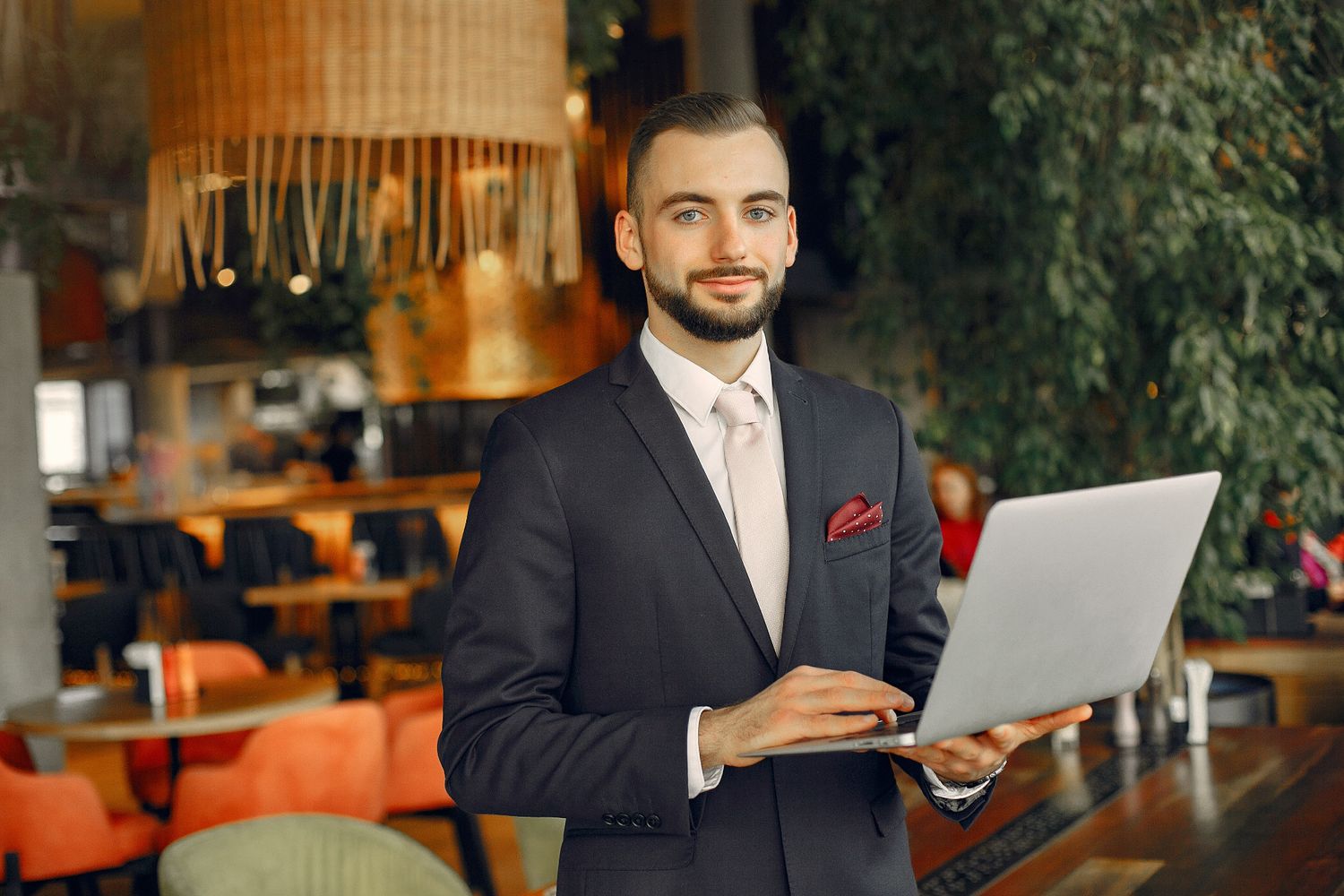 How hospitality leaders use data-driven operations to transform guest experience without sacrificing luxury - Featured Image